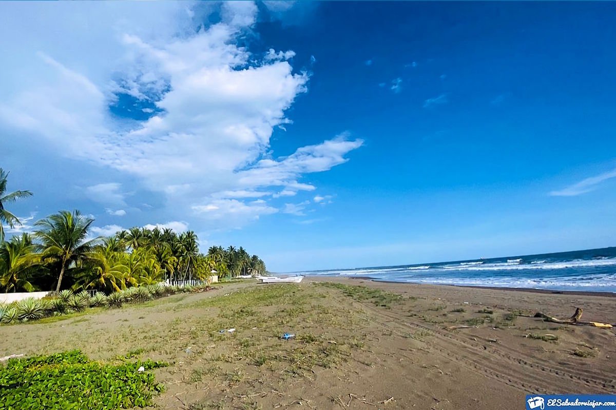 Costa Azul Beach in Sonsonate