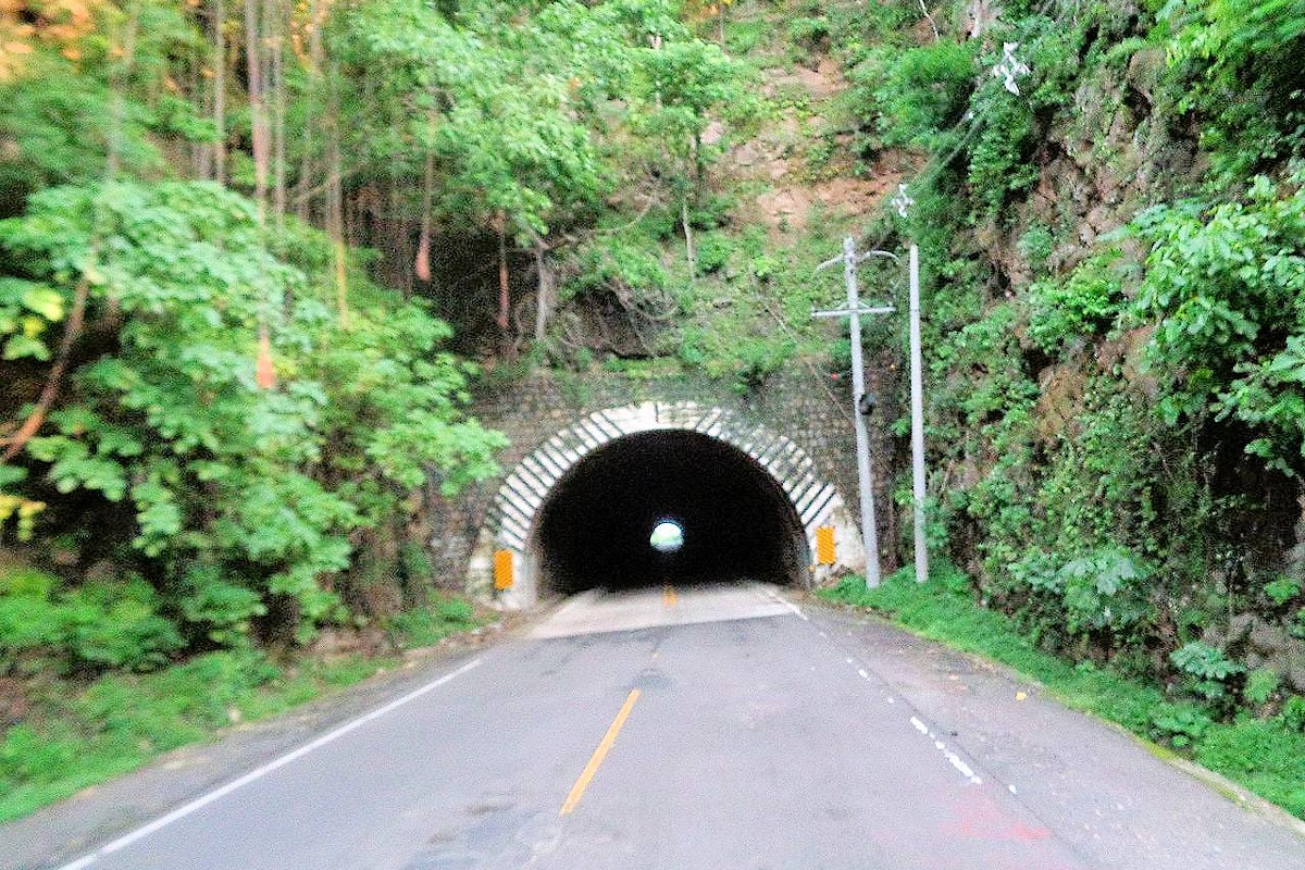 Tunnel to Taquillo. Photo by Liliana0107. 