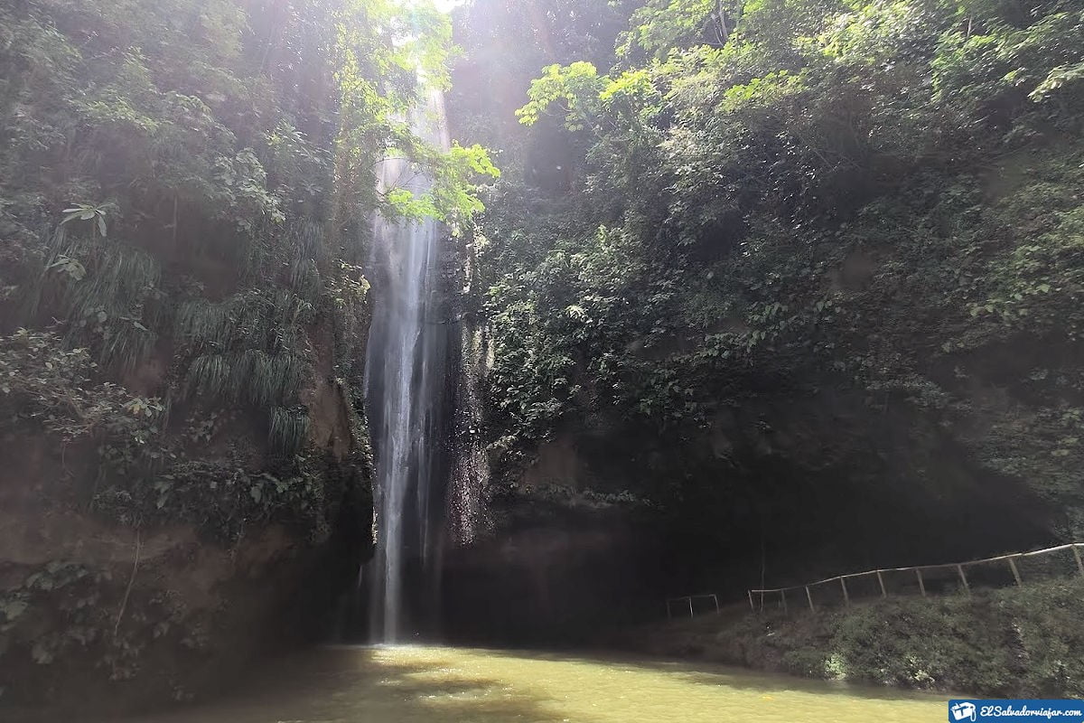 El Escuco Waterfall in Santo Domingo de Guzmán