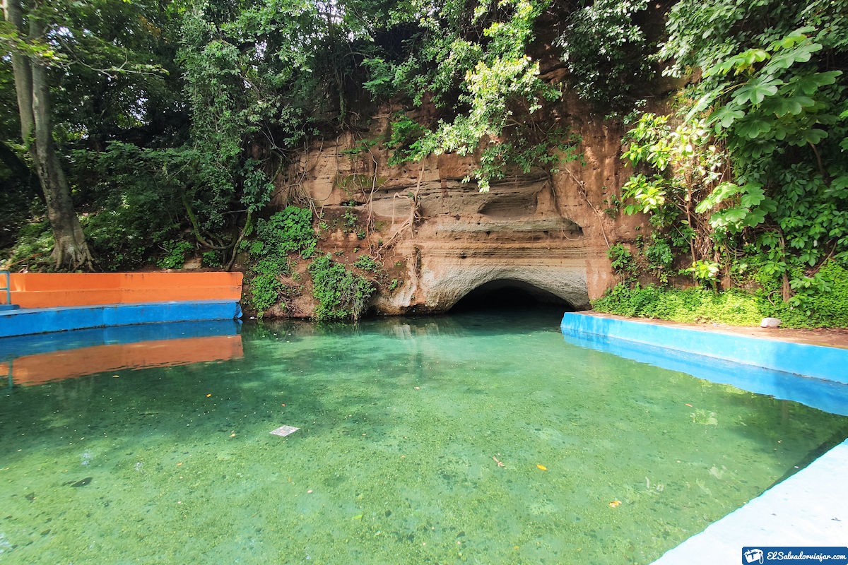 Caves of Moncagua in San Miguel.
