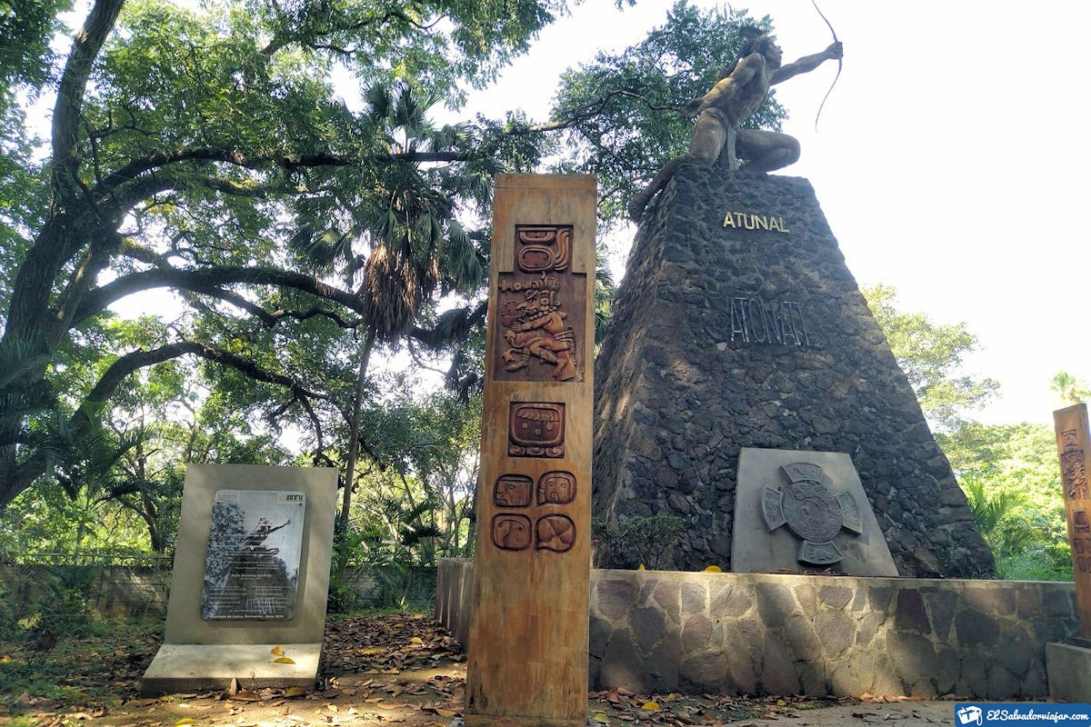 Monument to the Indian Atonatl
