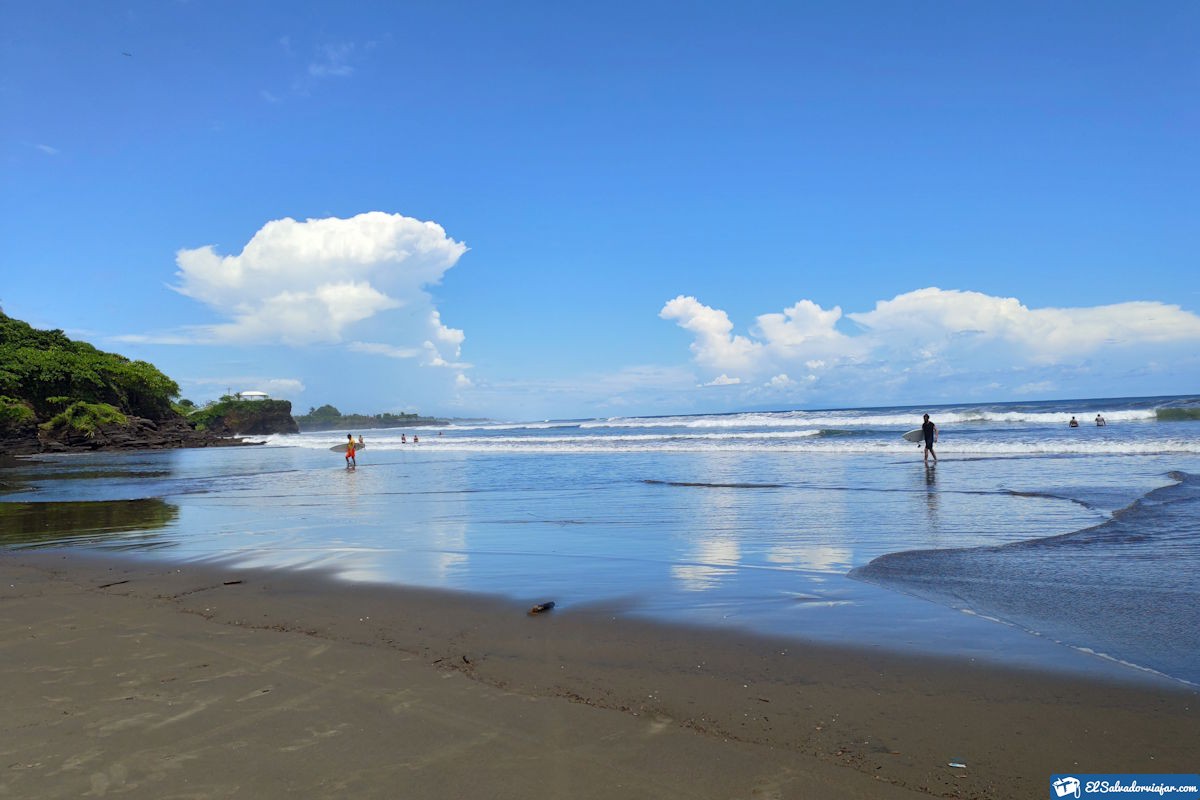 What to see in Las Flores beach in San Miguel.