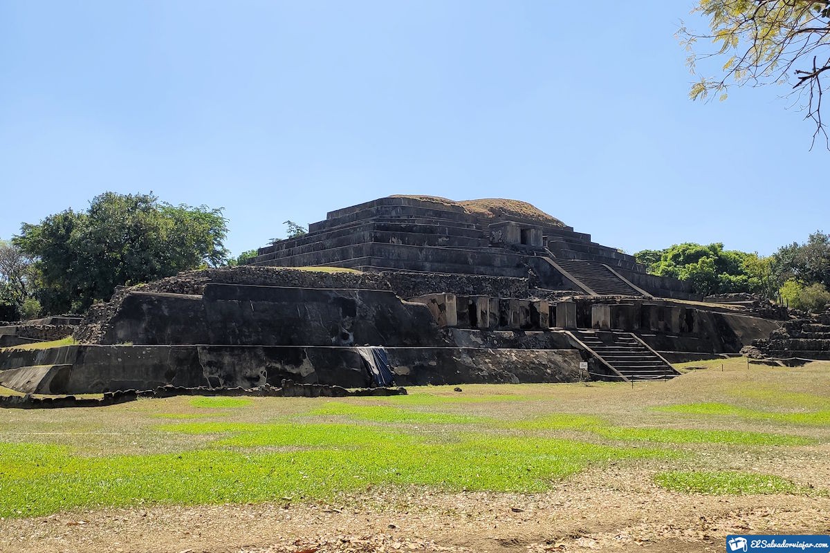 Visit the Ruins of El Tazumal.