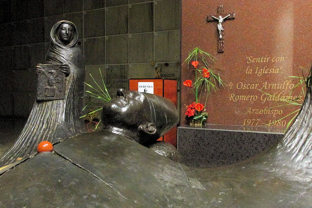 Crypt of Monsignor Romero in the Metropolitan Cathedral.