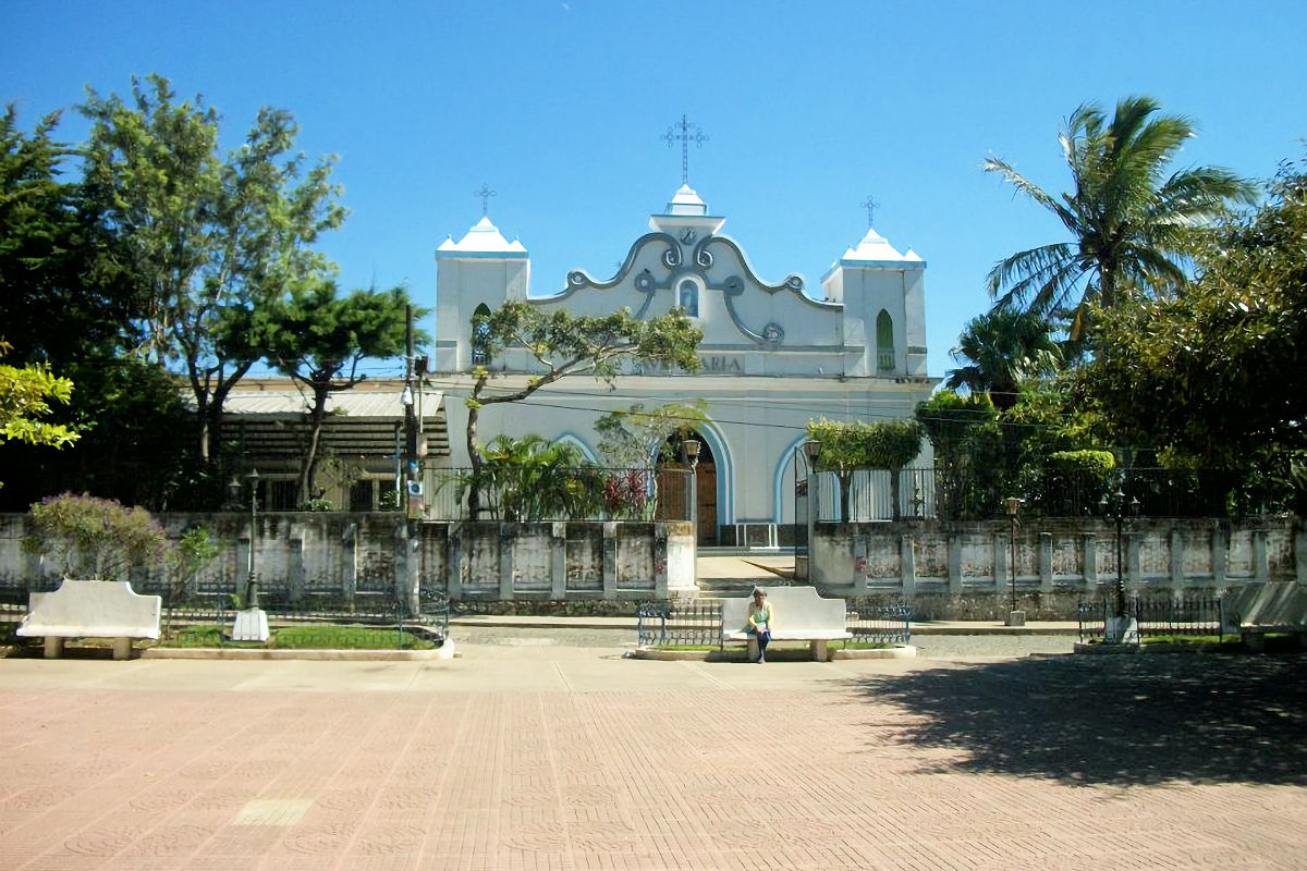 What to see in Ataco. Inmaculada Concepción de María Church.