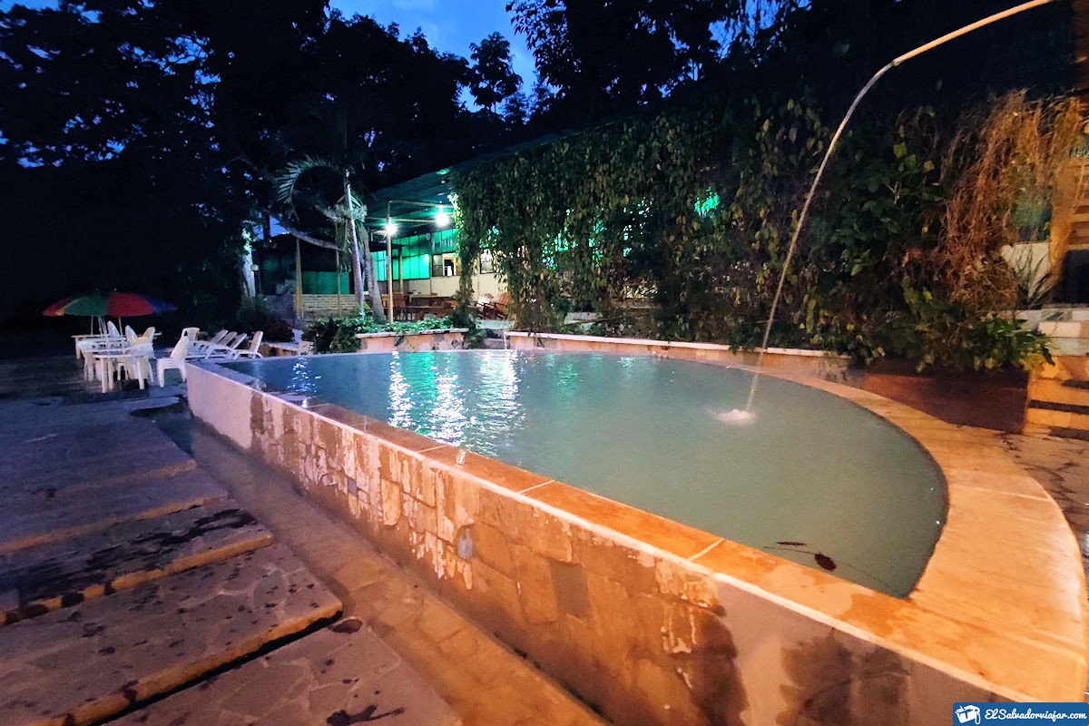 Swimming pools at Santa Teresa Thermals.