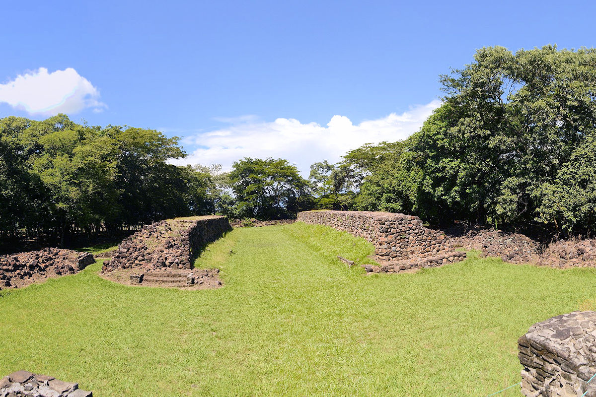 Cihuatán ball game area