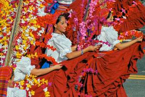 FESTIVITIES IN EL SALVADOR - Traditions of El Salvador.