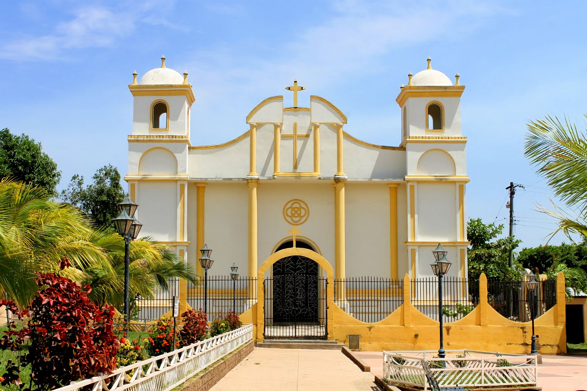 Ereguayquín Church in Usulután.