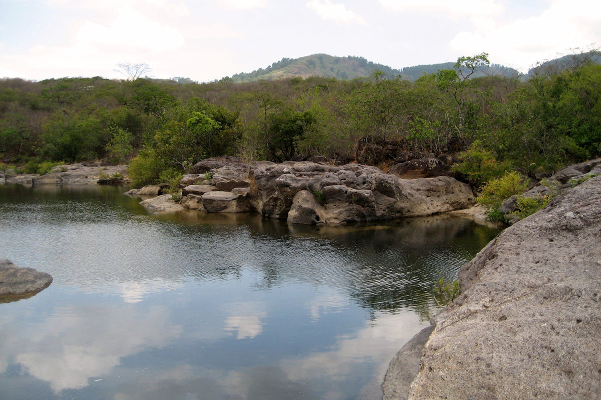 What to see and do in Sapo River.