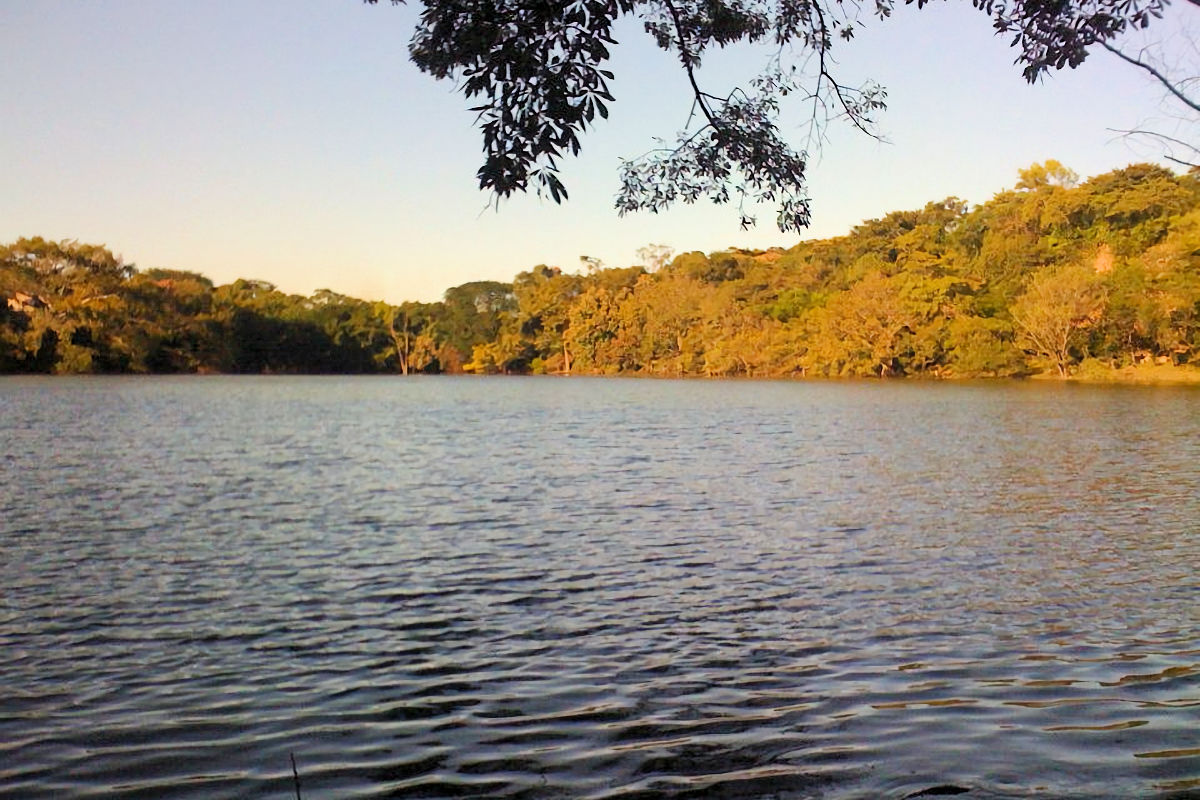 Cuzcachapa Lagoon