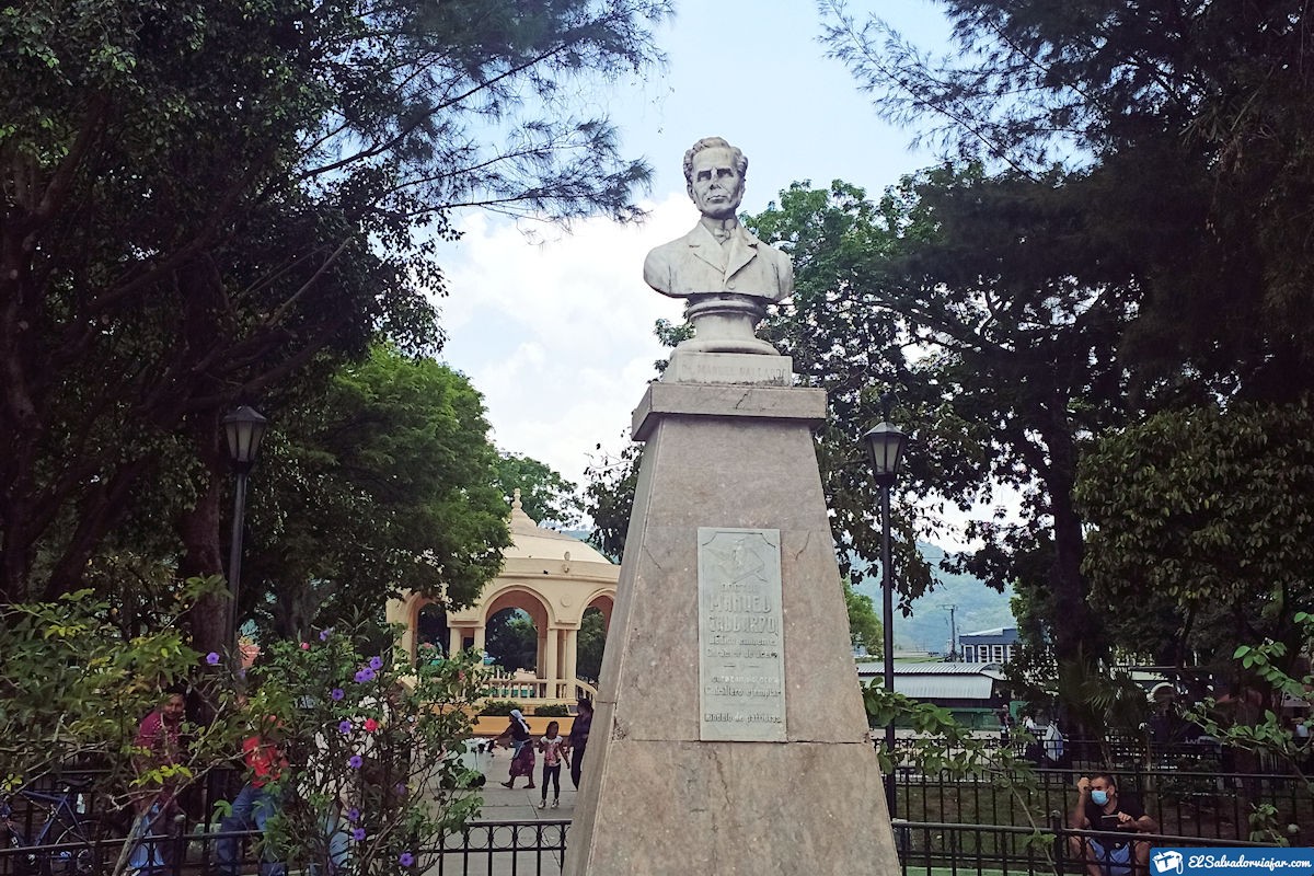 Manuel Gallardo Monument