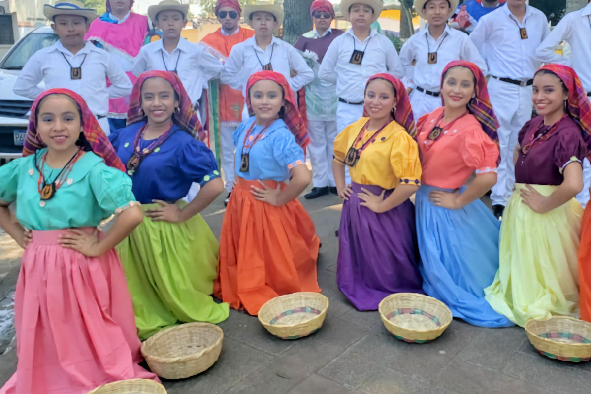 Typical costumes of El Salvador.