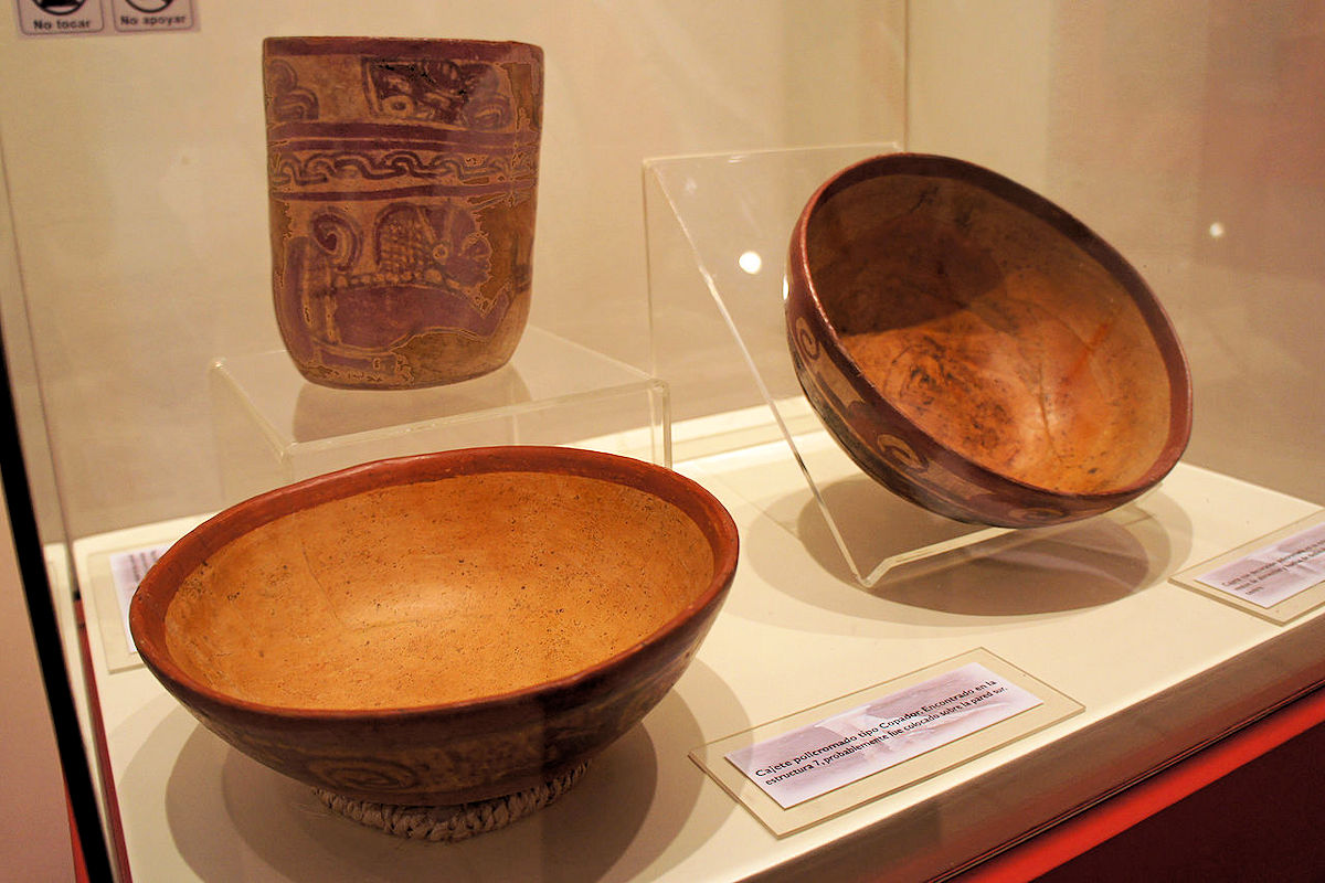 Artefactos Mayas en el Museo de Joya de Cerén
