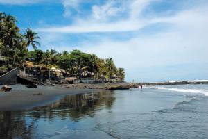 PLAYA EL ZONTE-Playas de EL Salvador